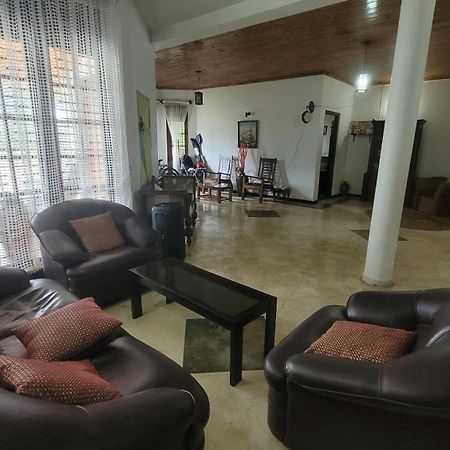 Villa Sea Sprays Hikkaduwa Zewnętrze zdjęcie