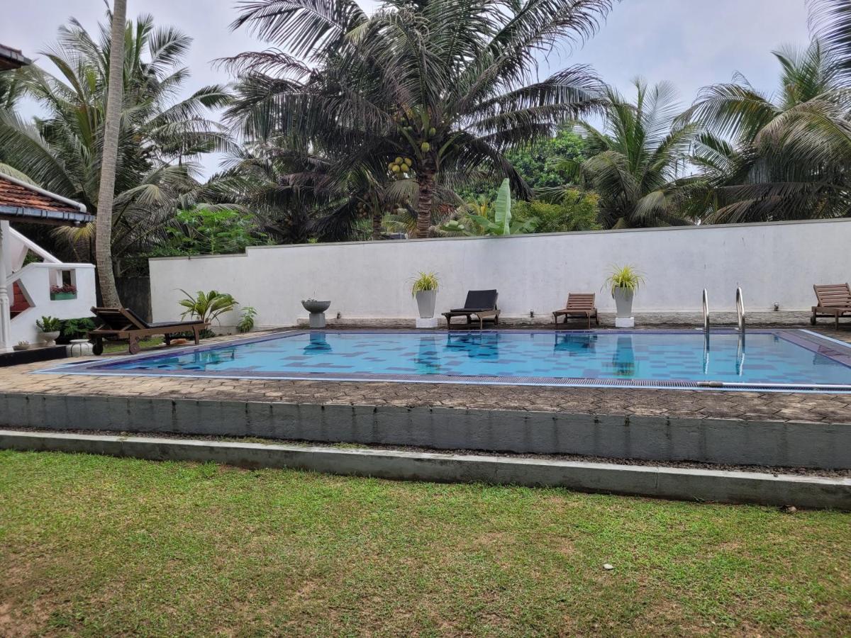 Villa Sea Sprays Hikkaduwa Zewnętrze zdjęcie